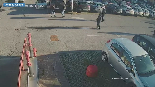 Lanciò un petardo contro Audero in Cremonese-Inter, 4 anni di daspo a ultras