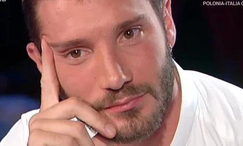Stefano De Martino,dopo il ritorno con Belen arriva l'offerta dalla Rai: cosa andrà a condurre