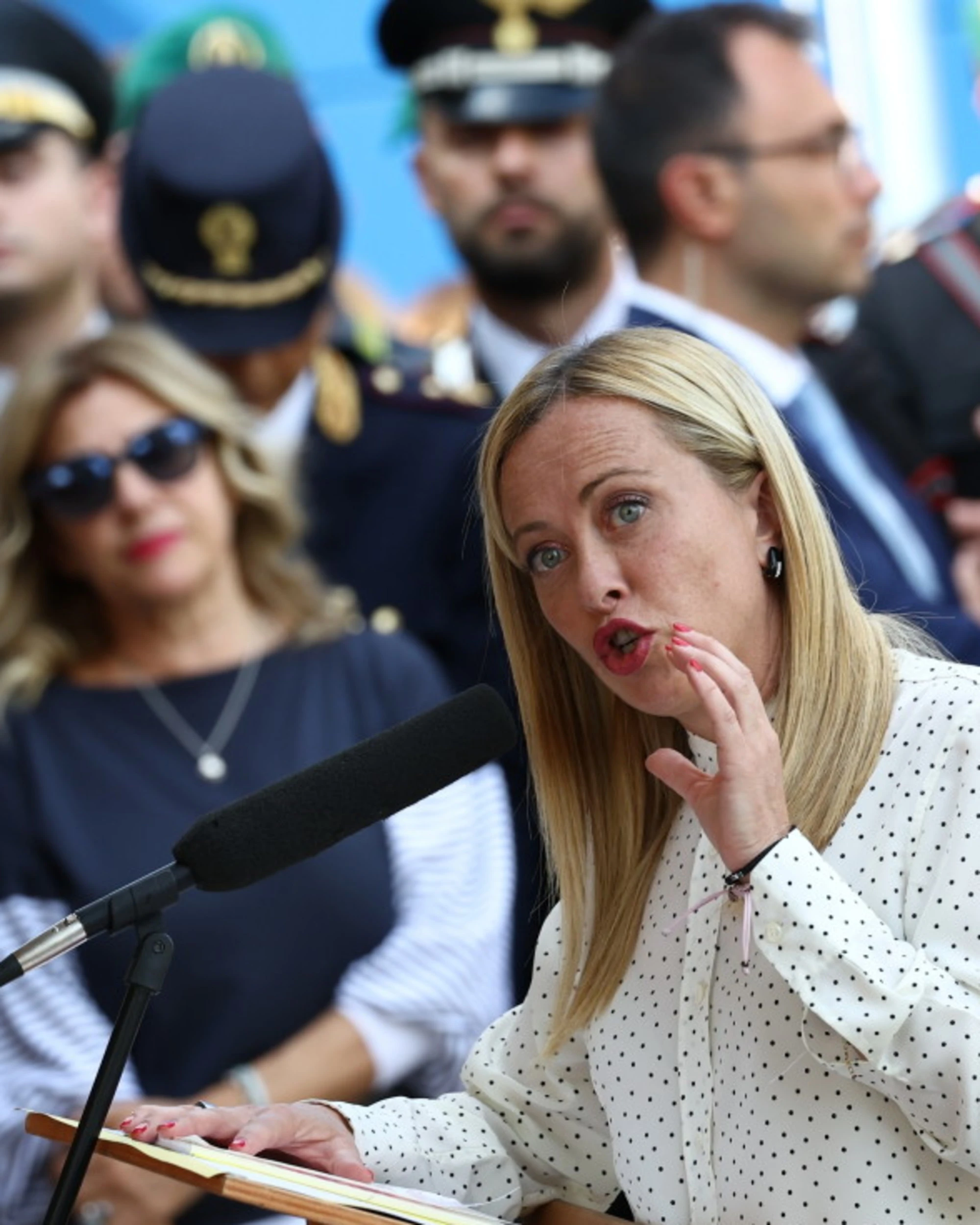Meloni, "Modello Caivano" anche al Quarticciolo: guerra al degrado di Gualtieri e Pd