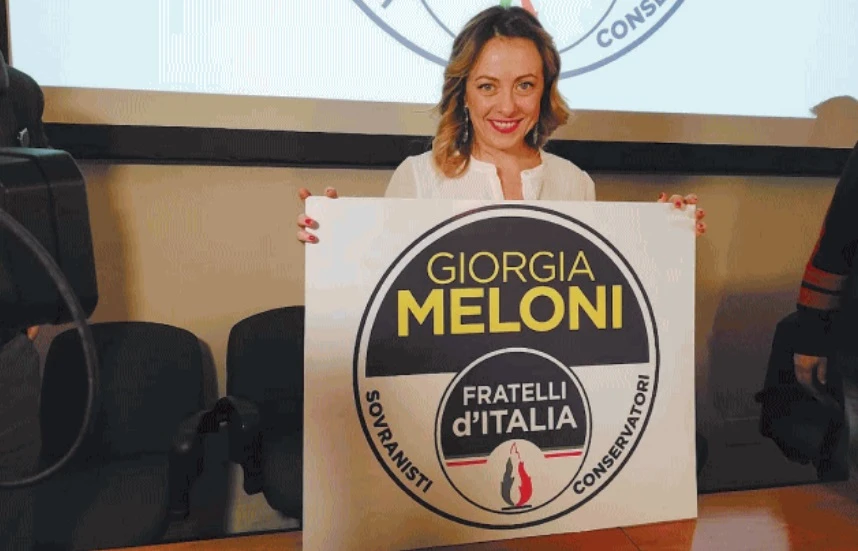 Giorgia Meloni, sfida totale a Lega e Matteo Salvini: cosa spunta nel nuovo simbolo di Fratelli d'Italia