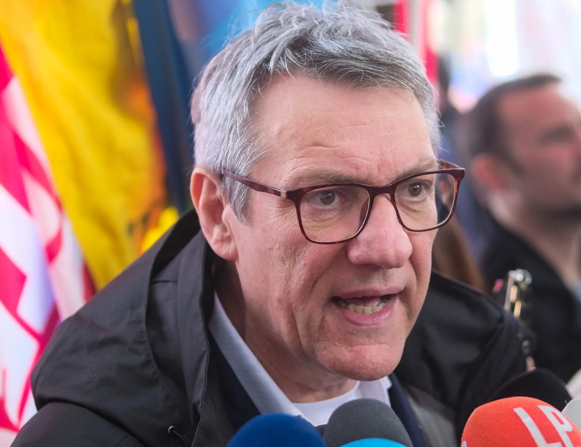 Leggi l'articolo: "Dove e quando". Colpo di coda: Landini, ultimo assalto a Meloni
