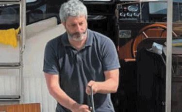 Fico si difende: "La mia barca è regolare"