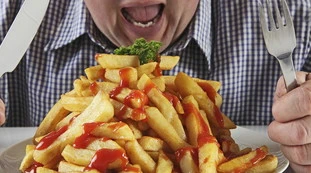 Mr Kang, bandito per sempre dall'all you can eat: raccapricciante, quanti chili di cibo si è mangiato