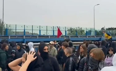 https://media.liberoquotidiano.it/-9gA0OGuHSaPwUDzm-YD90pVMJq3nZOJqVWeyRNzMfQ/width:800/quality:90/aW1hZ2VzLzIwMjUvMTAvMDMvMTM0NzM3MTEzLTQ3MWI2NjM3LWFlOWQtNDE5YS05NjJlLTljMmI1ZmRkODJhZS5qcGc.webp