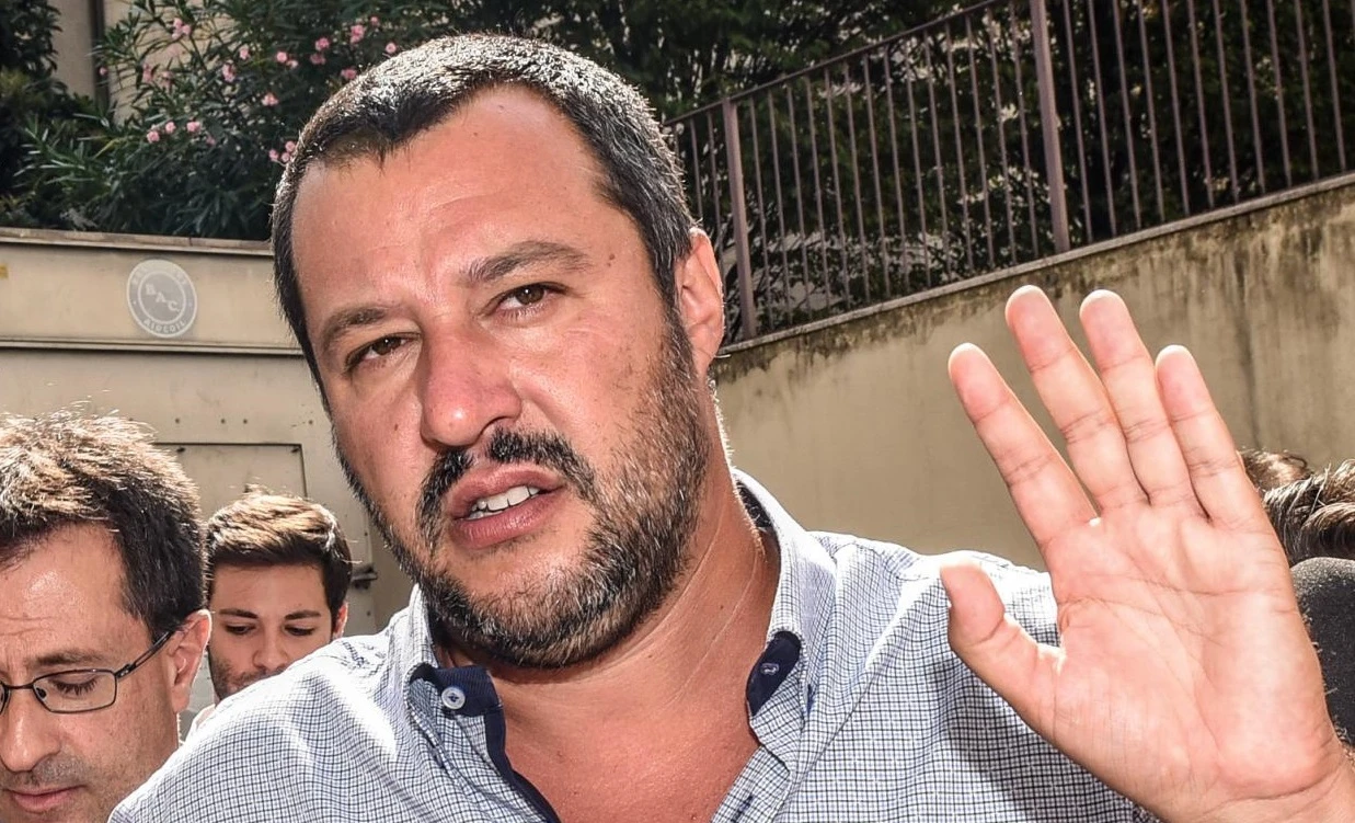 Matteo Salvini: "Attacco Isis in Italia? Non ci credo, qui è troppo comoda la vita per delinquenti e clandestini"