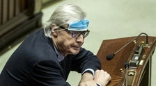 Vittorio Sgarbi, retroscena privato: "Sesso con la mia fidanzata? Quando è finito"