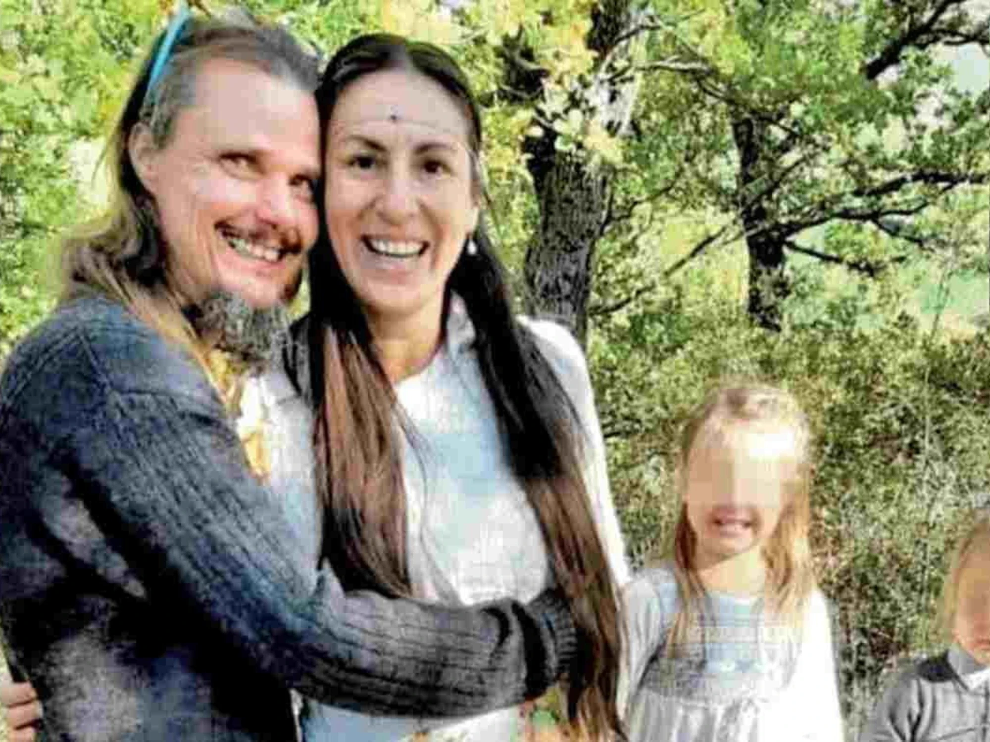 Famiglia nel bosco, giudici a passo di lumaca: perizia al via il 23 gennaio