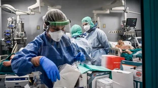 Coronavirus, la mutazione europea è dieci volte più infettiva e dominante