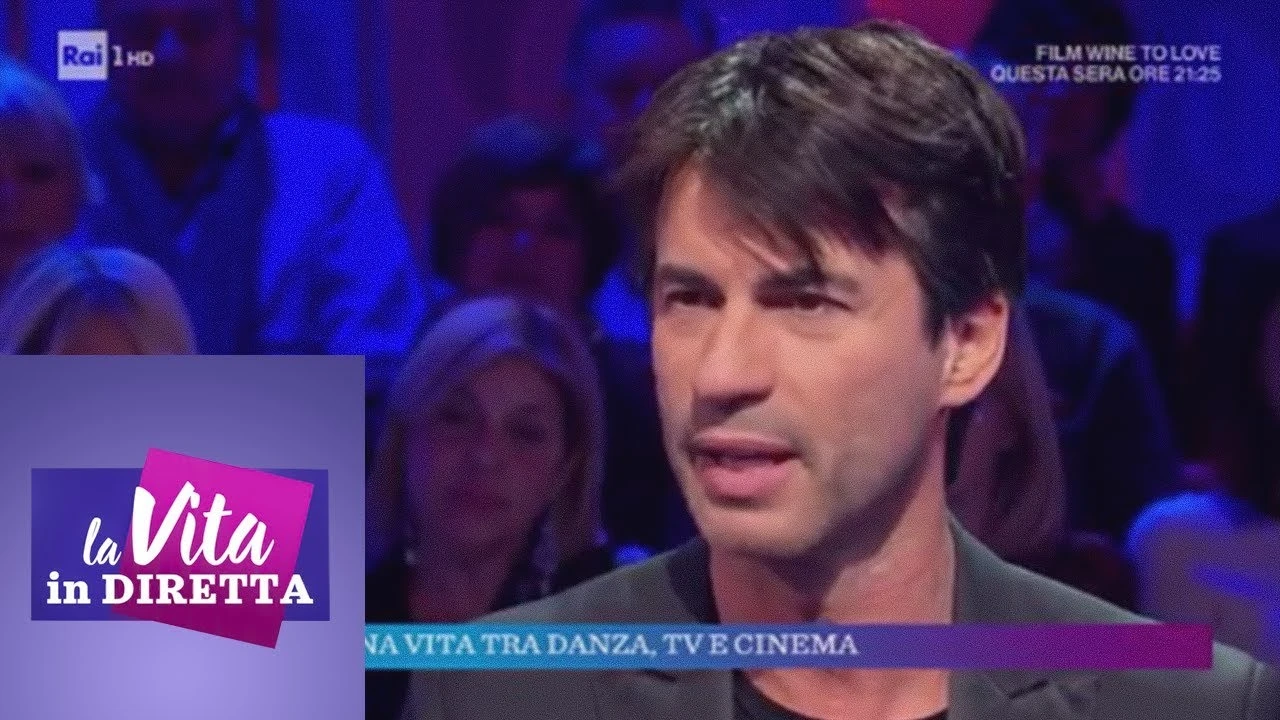 Maria De Filippi, Kledi Kadiu rivela la verità sulla loro storia d'amore: "Un rumor, ma noi ci ridiamo"