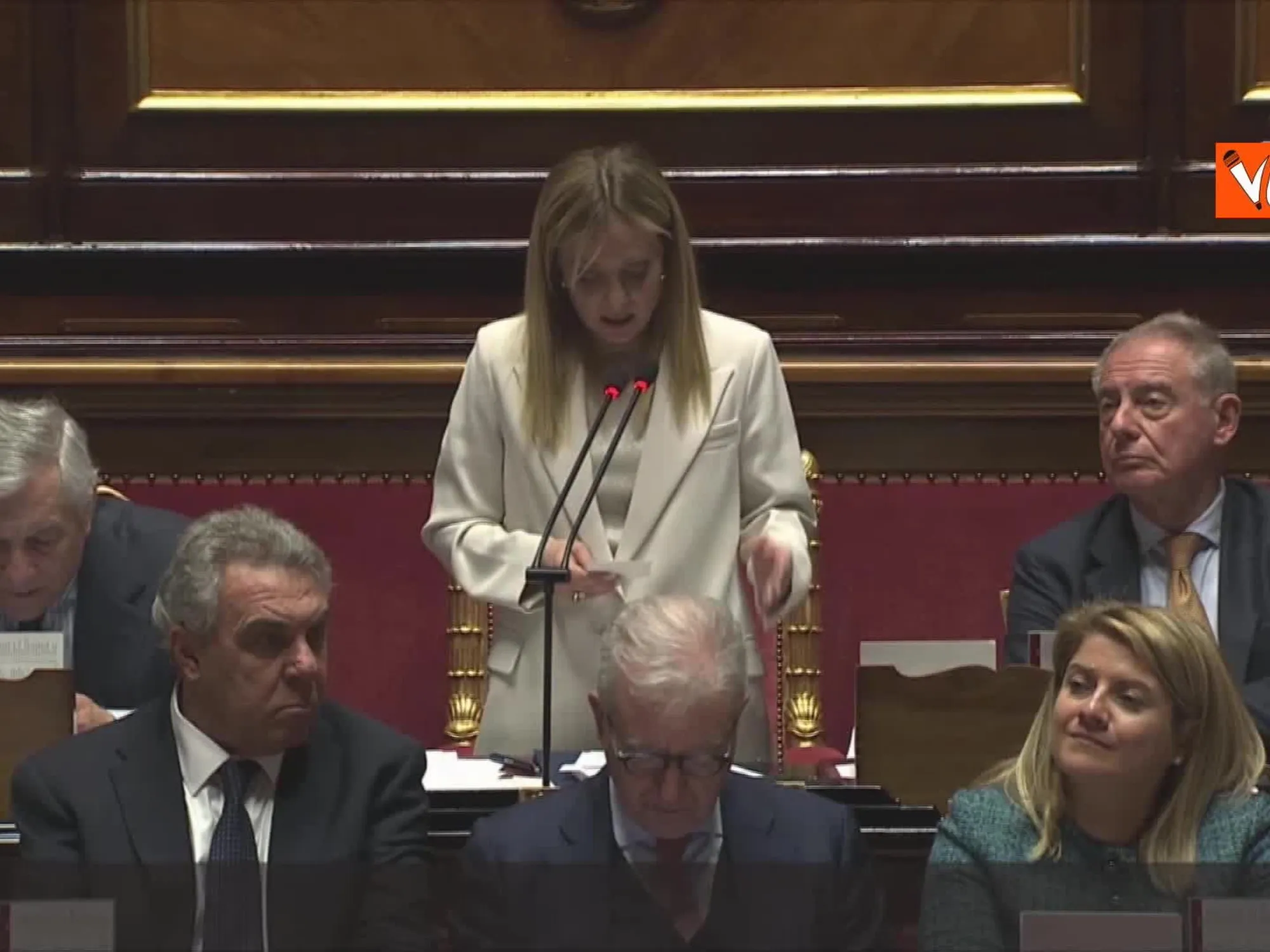 Giorgia Meloni replica al M5s: "Dalle banche proventi miliardari grazie ai vostri provvedimenti"