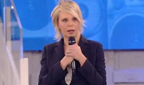 Amici, drastica decisione per coronavirus: "Prima volta nella storia", guaio per Maria De Filippi