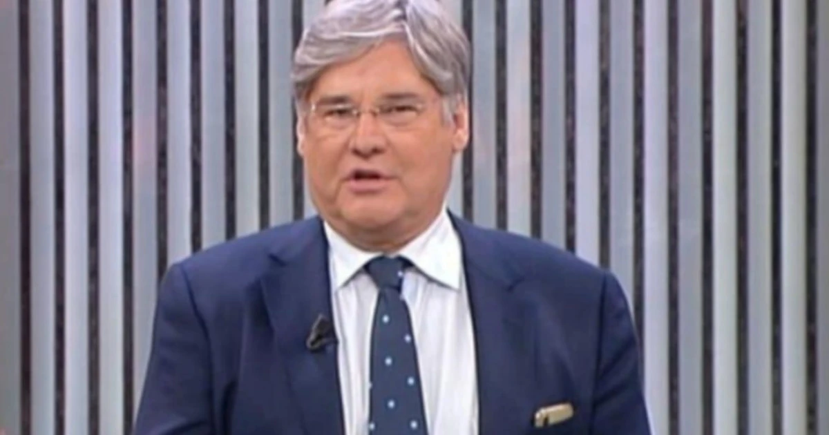 Paolo Del Debbio, Dritto e rovescio choc: nuovo look, dimagritissimo. Dopo 3 mesi di stop è irriconoscibile