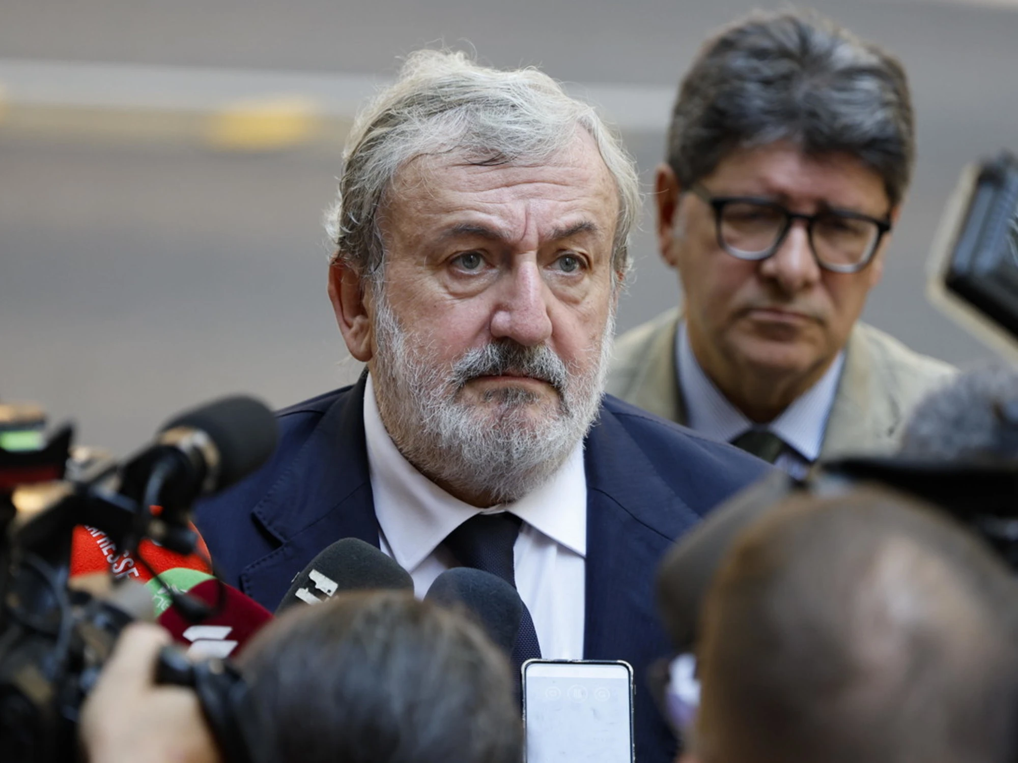 Puglia, altro scandalo: ristorante e area relax, ecco il conto