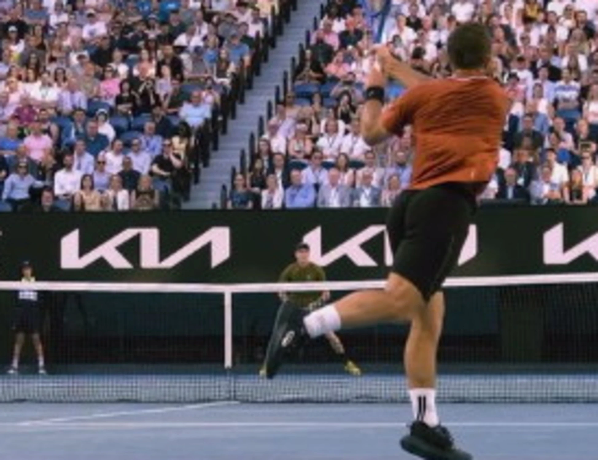 Sinner, l'inizio choc contro Gaston: il primo game degli Australian Open