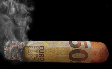 Bce, taglio dei tassi: mutui stravolti, quanto si paga