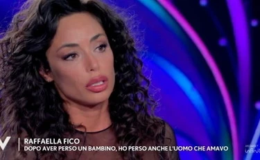 Verissimo, dramma per Raffaella Fico: "Lui improvvisamente ha scelto di andar via"