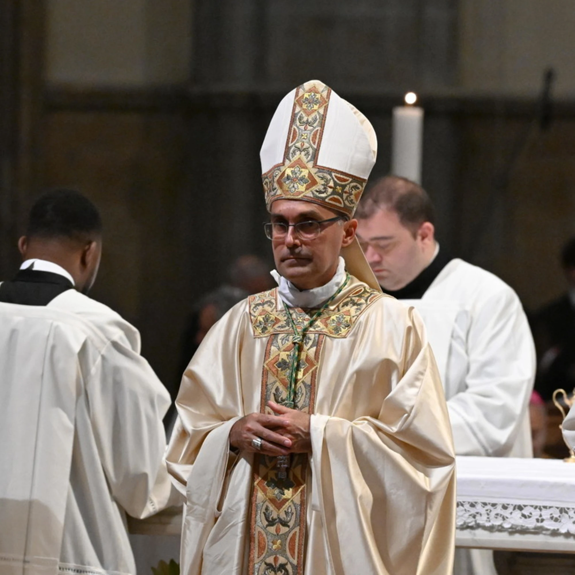 Il vescovo per Natale chiede meno turisti