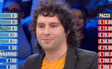 Affari tuoi, Michele travolto dopo i titoli di coda: "Buttato via"