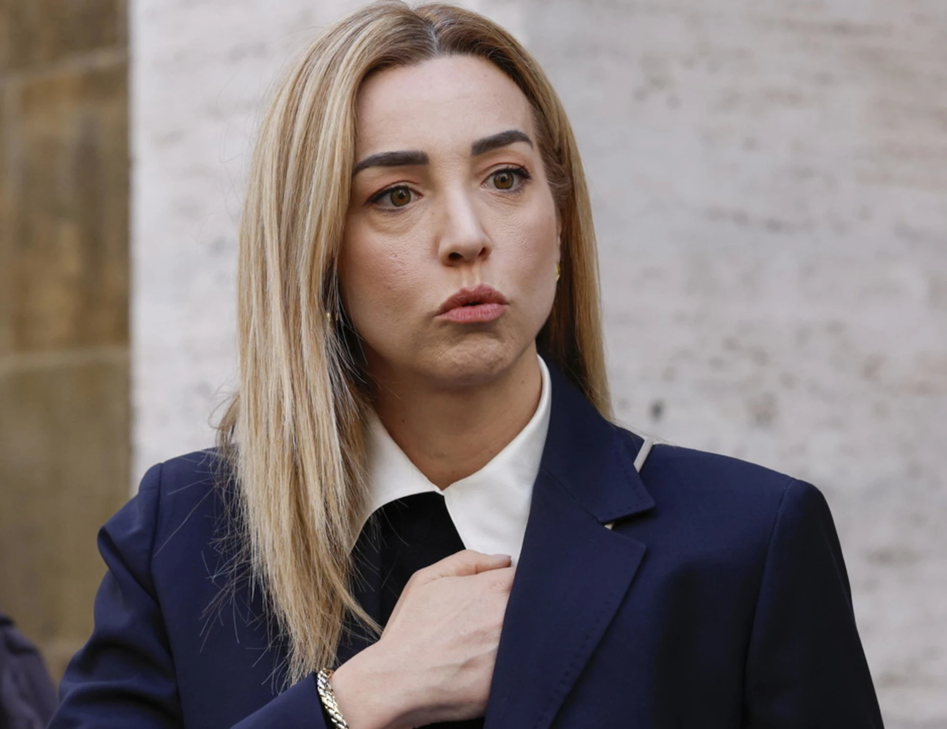 Silvia Salis, il sondaggio: Genova si ribella, bocciata senza appello