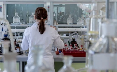 Cancro al polmone, via libera al tislelizumab: cosa cambia