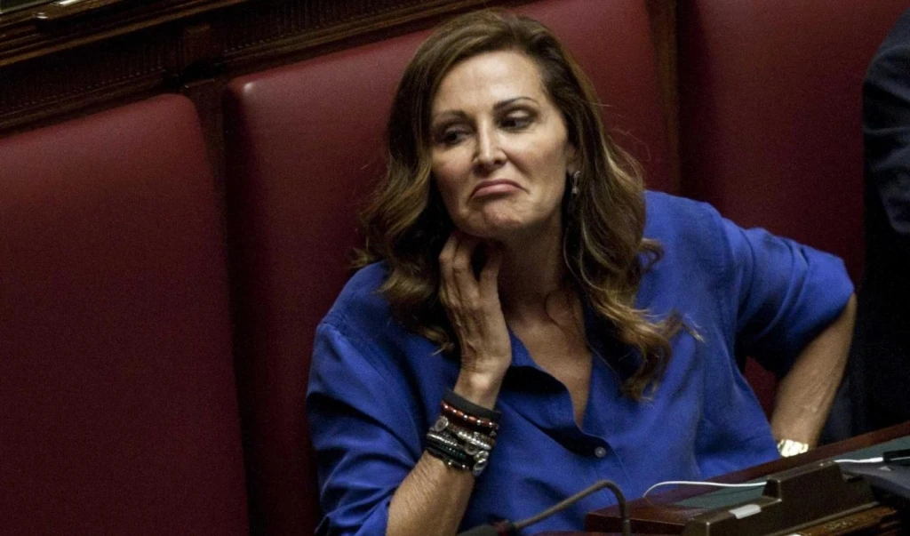 Santanché: "Prevedo il futuro e Alfano farà la stessa fine di Fini"