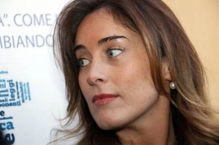 Maria Elena Boschi stende Enrico Letta: "Col tuo governo tutte le riforme bloccate"