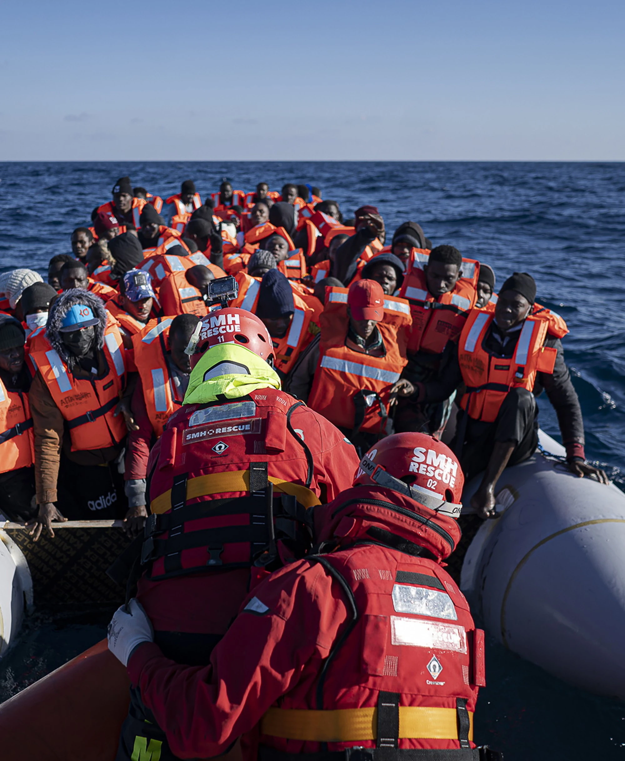 Migranti sbarcati nel siracusano, 16 da rimpatriare: misure di espulsione già pendenti