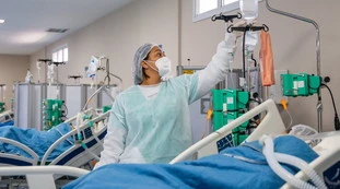 Coronavirus, bollettino dell'1 settembre: salgono i contagi e 69 morti ma calano le intensive, come leggere le cifre