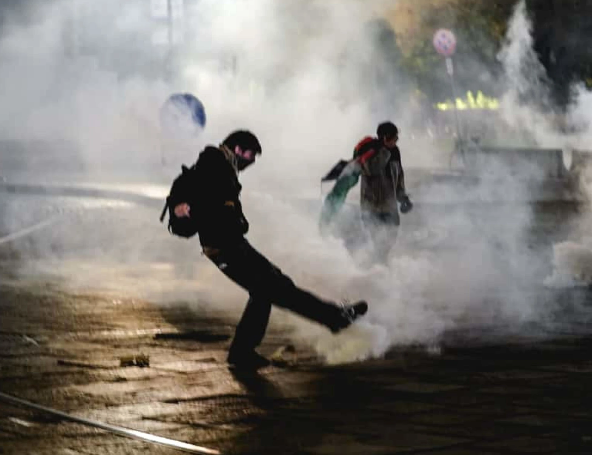 Torino, blitz della Polizia all'alba: violenze pro-Pal, chi c'è tra i fermati