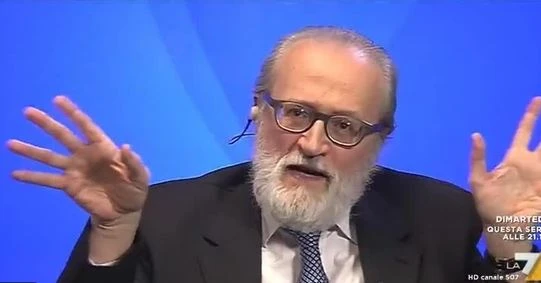 Becchi a gamba tesa su Grillo nel giorno di Rousseau: "Cari iscritti, vi ricordate questo?", bomba nell'urna