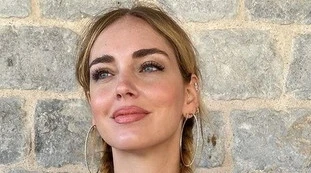 Chiara Ferragni se ne frega: a tavola "vestita" così, da urlo