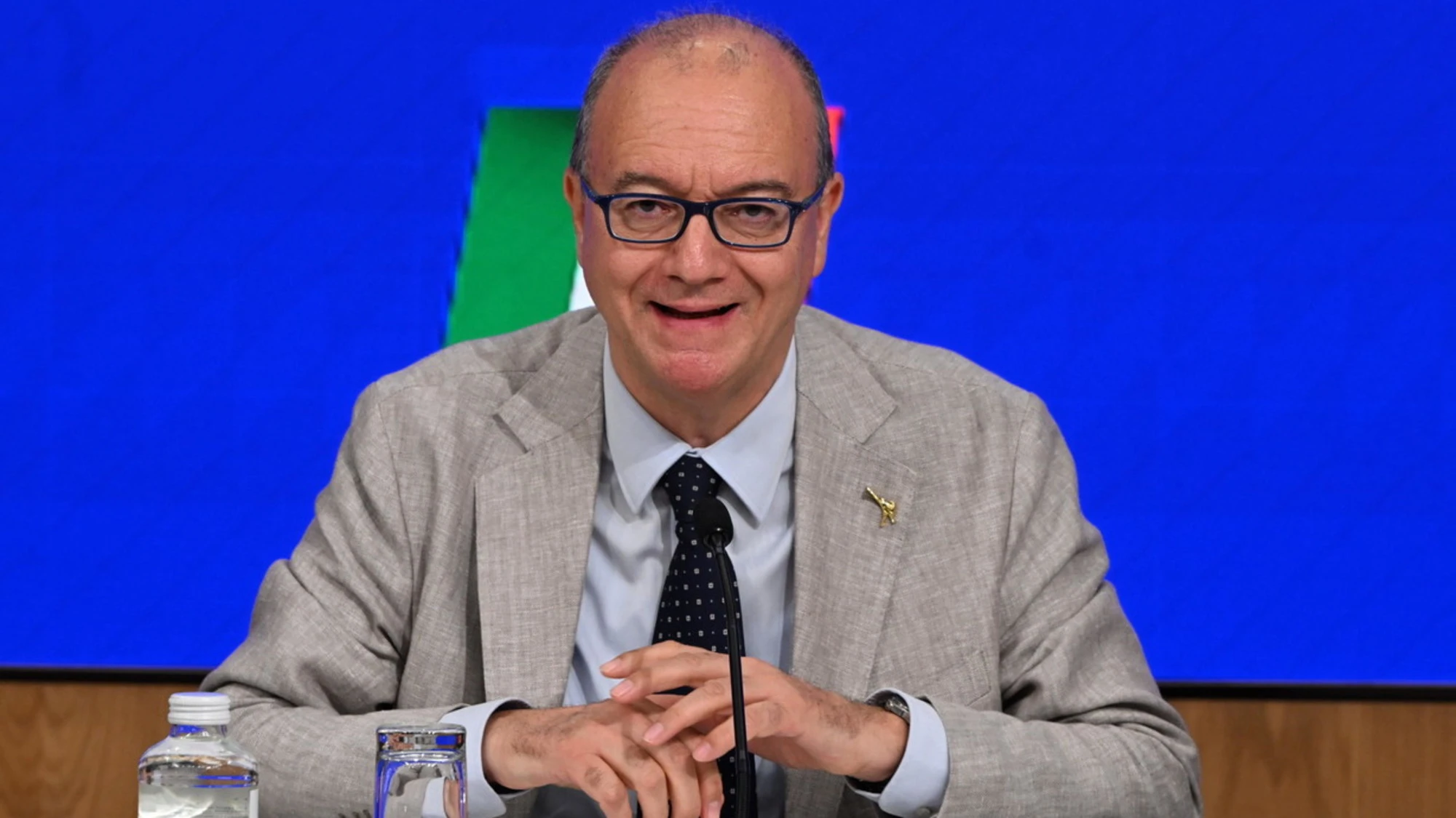 MIM, significativo calo degli episodi di violenza contro il personale scolastico. Valditara: “Dati molto importanti, frutto di sanzioni più severe”