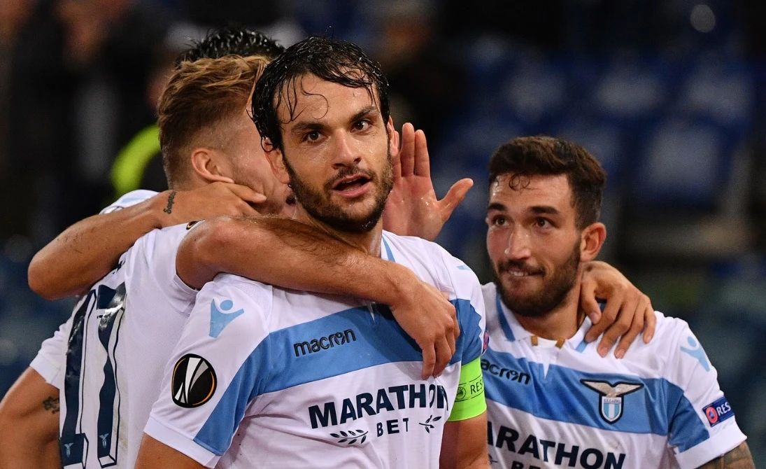 Europa League, la Lazio batte l'Olympique di Marsiglia e si qualifica ai sedicesimi
