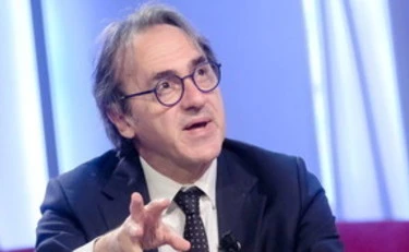 Angelo Bonelli frigna: "Fedez non mi ha invitato". E Marra lo umilia