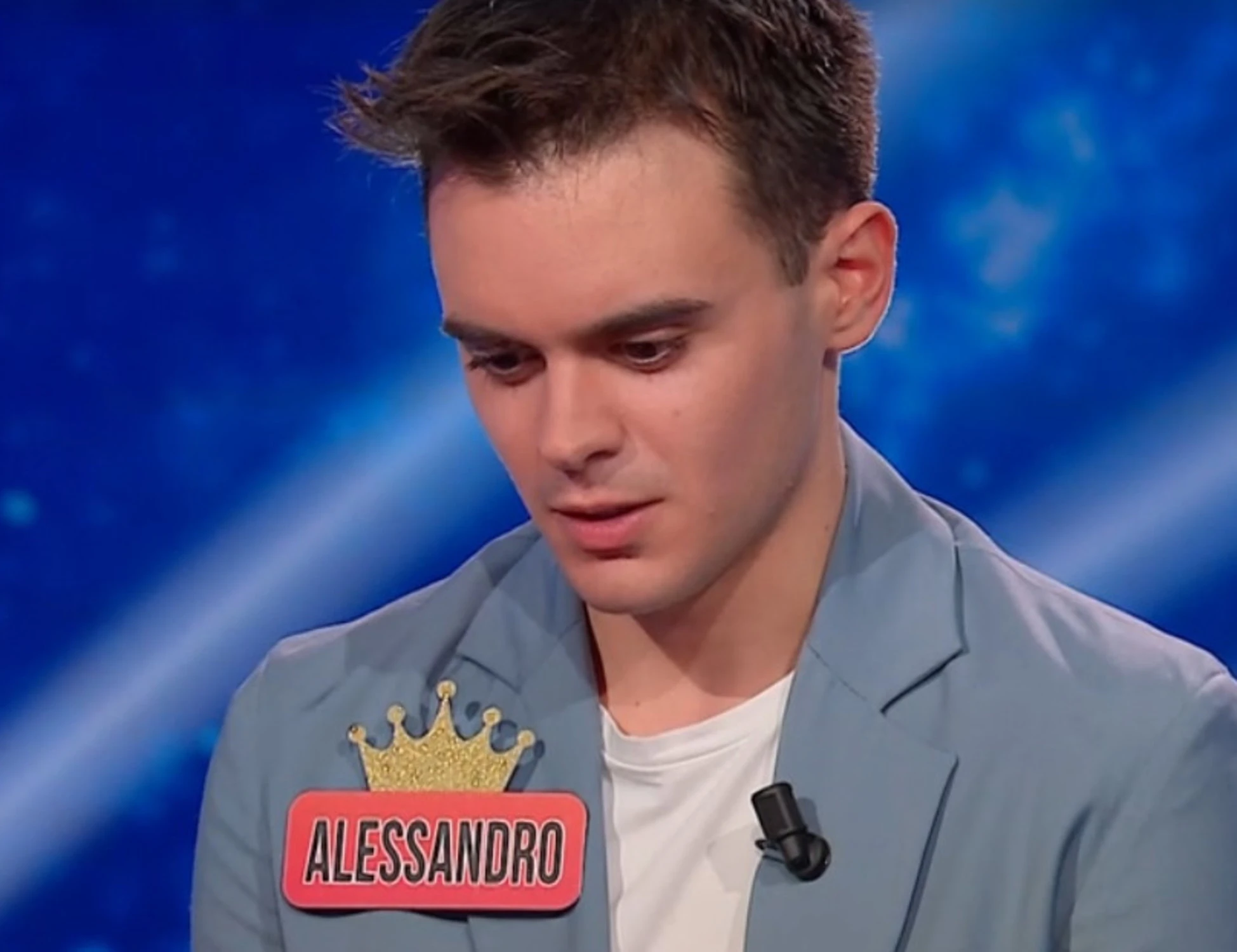 L'Eredità, insulto sui titoli di coda ad Alessandro: "Questo studia pure lettere..."