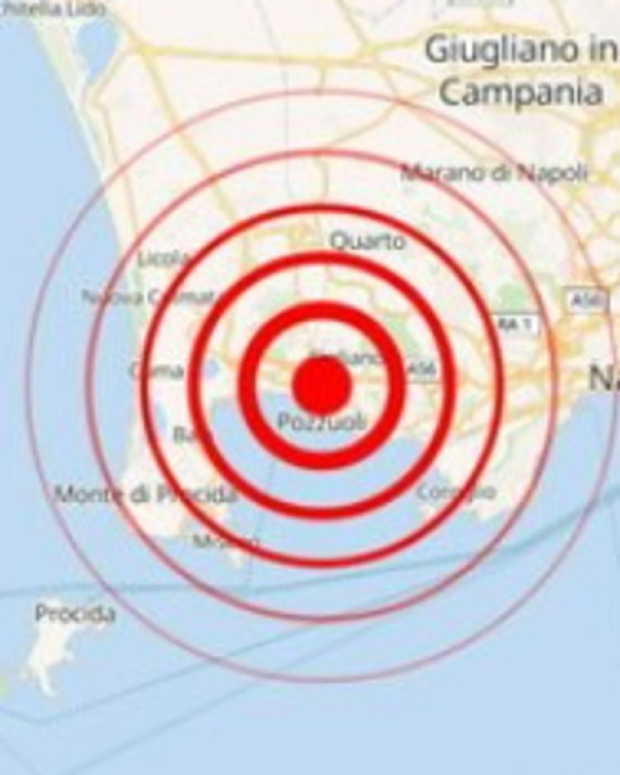 Terremoto di magnitudo 4.0: paura a Napoli, gente in strada