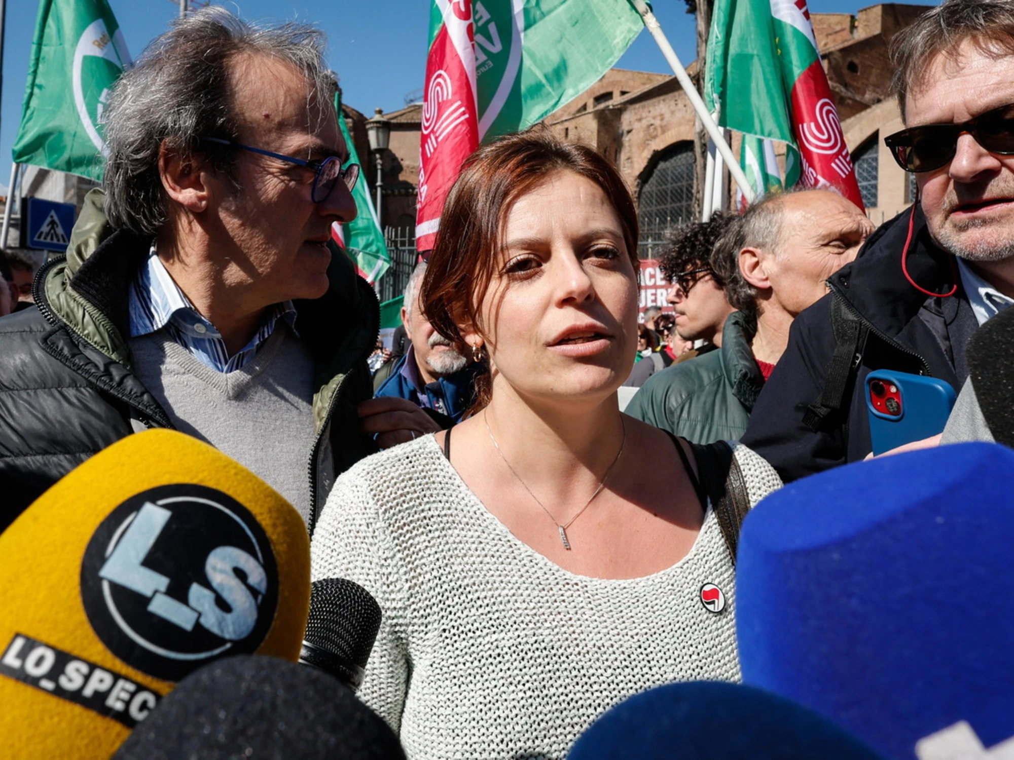 Ilaria Salis attacca i poliziotti: "Volevano intimidirmi"