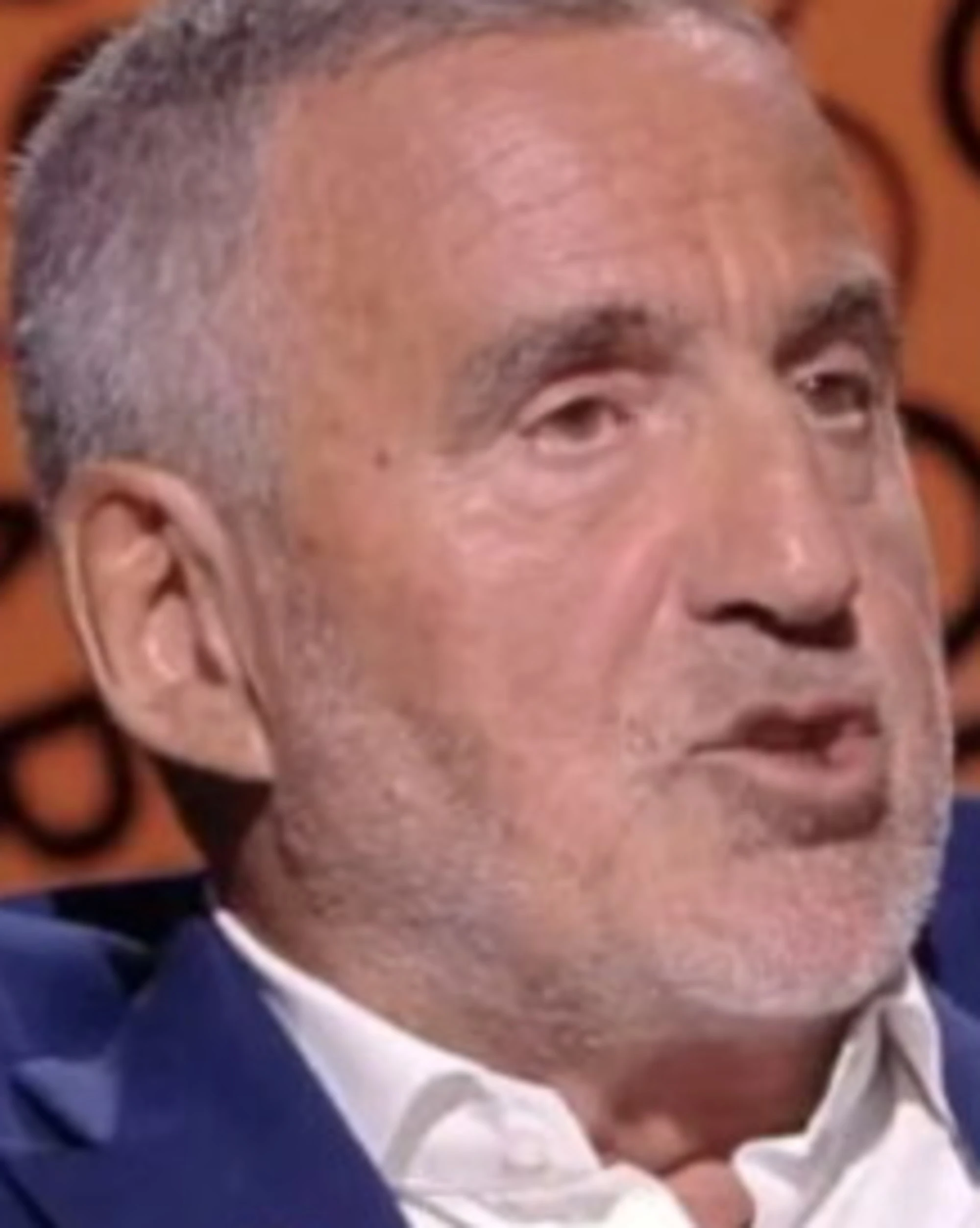 Garlasco, l'ex pm Mario Venditti sotto torchio: "Foto e sms sul pc"