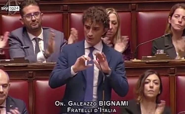 Galeazzo Bignami, l'affondo contro la sinistra: "In ginocchio dai mafiosi", caos in Aula