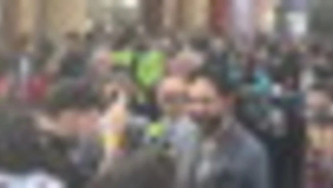 A Roma fan impazziti per il ritorno dei Cesaroni alla Garbatella