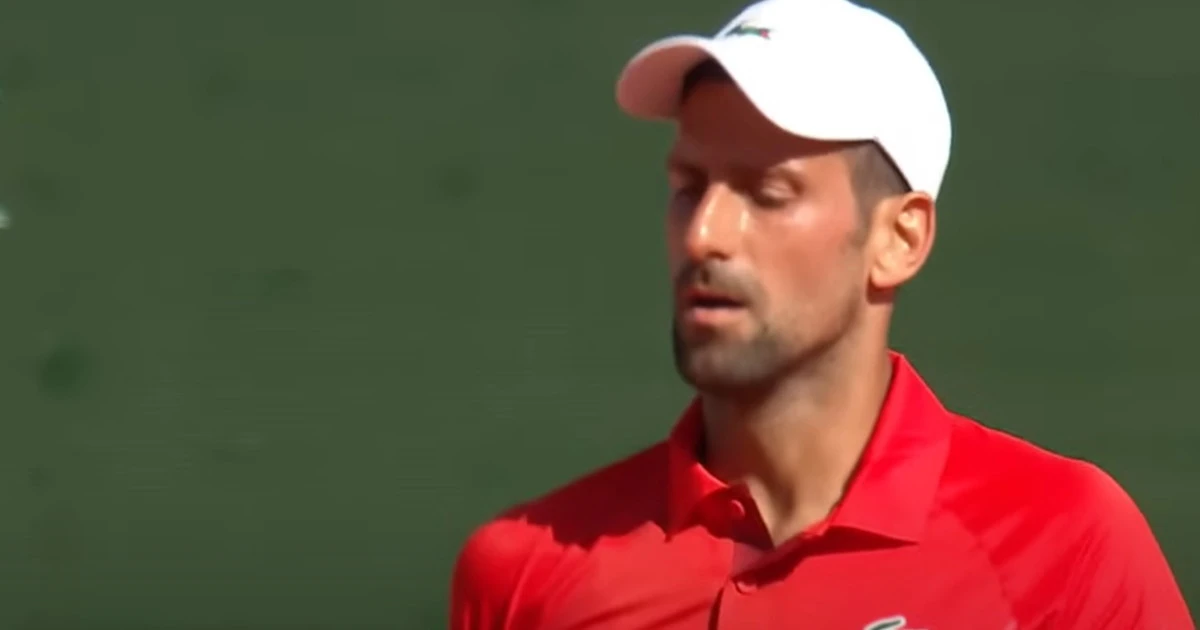 Novak Djokovic litiga col pubblico: "Dedico questa all'orchestra". E spunta Vlahovic...