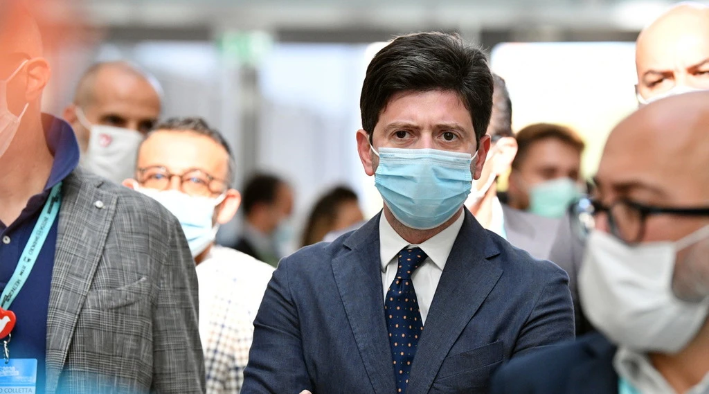 Roberto Speranza firma una nuova ordinanza: misure restrittive e zone rosse,  per Bolzano, Basilicata, Liguria e Umbria