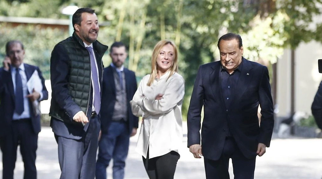 Centrodestra, blitz di Salvini e Meloni da Berlusconi: "Ore decisive"