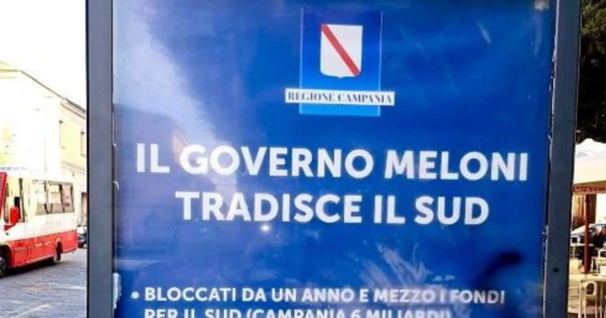 Vincenzo De Luca, soldi pubblici per attaccare Meloni: "Tradisce il Sud"