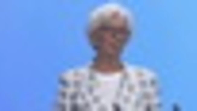 Bce, Lagarde lascia in anticipo: "Non posso più restare neutrale"