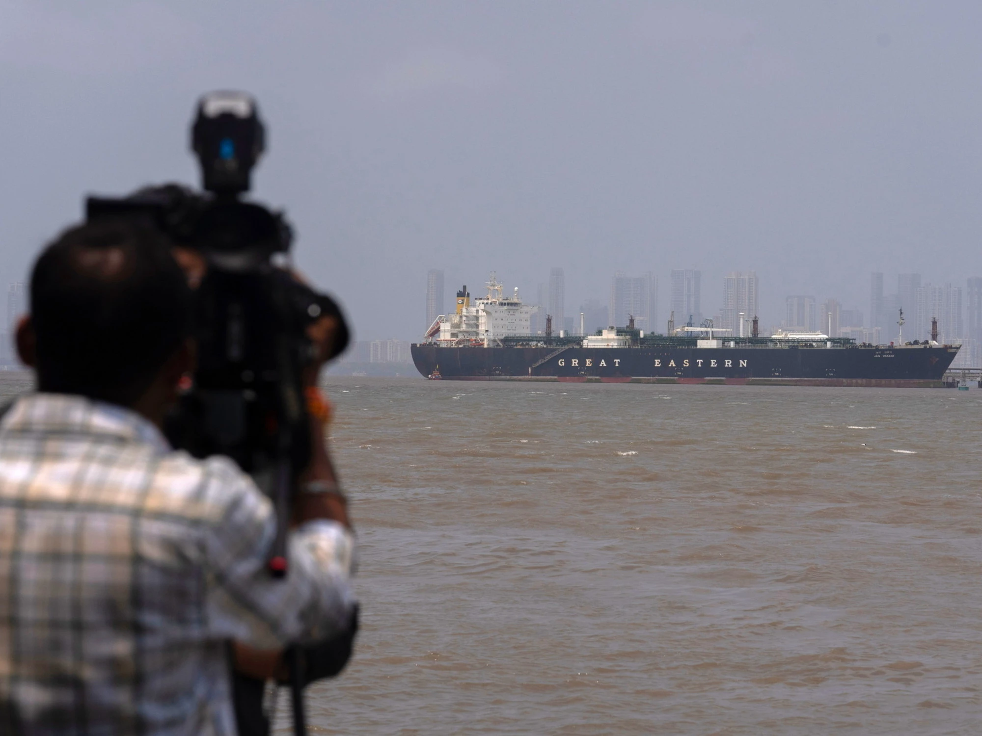 Guerra in Iran, la giornata. Trump: "Teheran ha accettato, programma nucleare sospeso