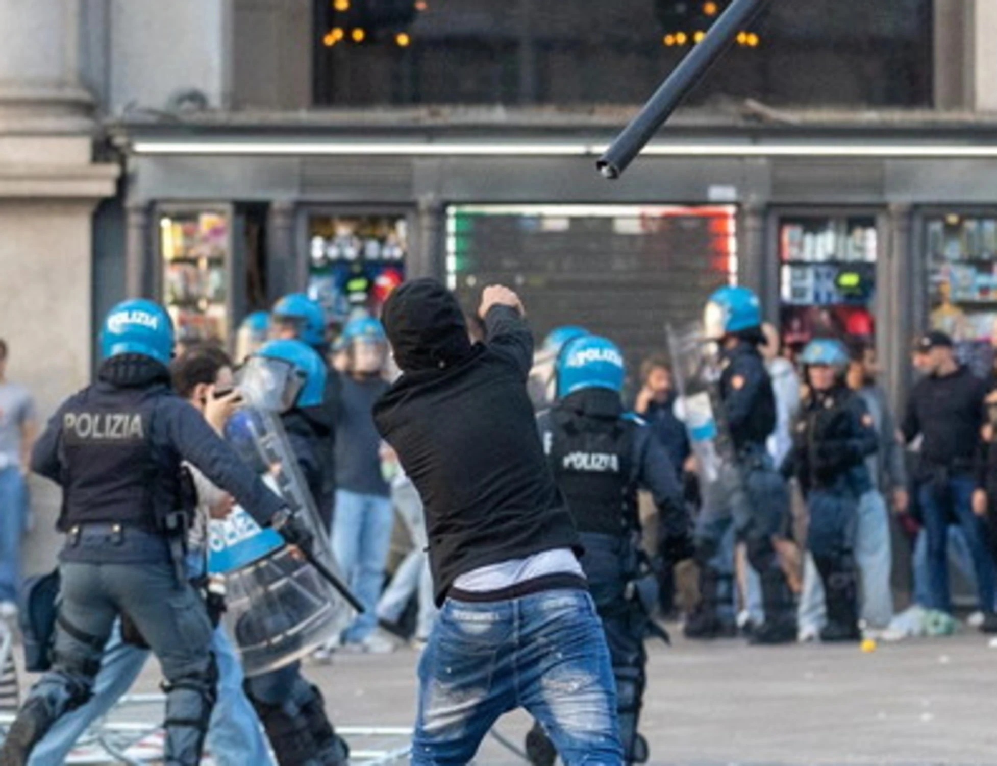 Decreto cortei, via libera del Cdm: cosa rischia di saltare, tutte le misure