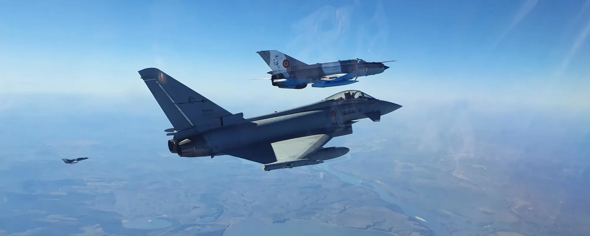Si alzano i caccia italiani: attacco a San Pietroburgo, scenario di guerra nei cieli europei