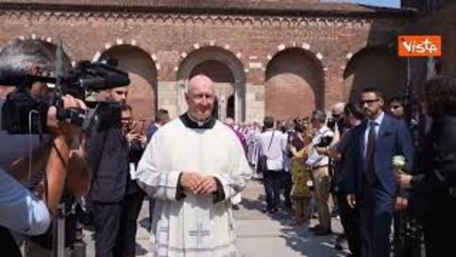 Funerali di Don Antonio Mazzi nella Basilica di Sant'Ambrogio a Milano, immagini