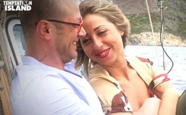 Temptation Island, la tragedia: Ã¨ morto Alessandro, lo strazio di Sofia